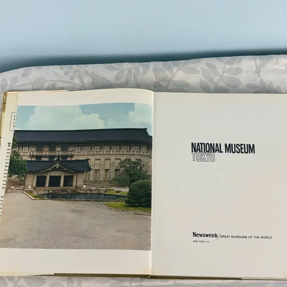 1968 National Museum Tokyo Great Museums of the World Hardcover Art Book